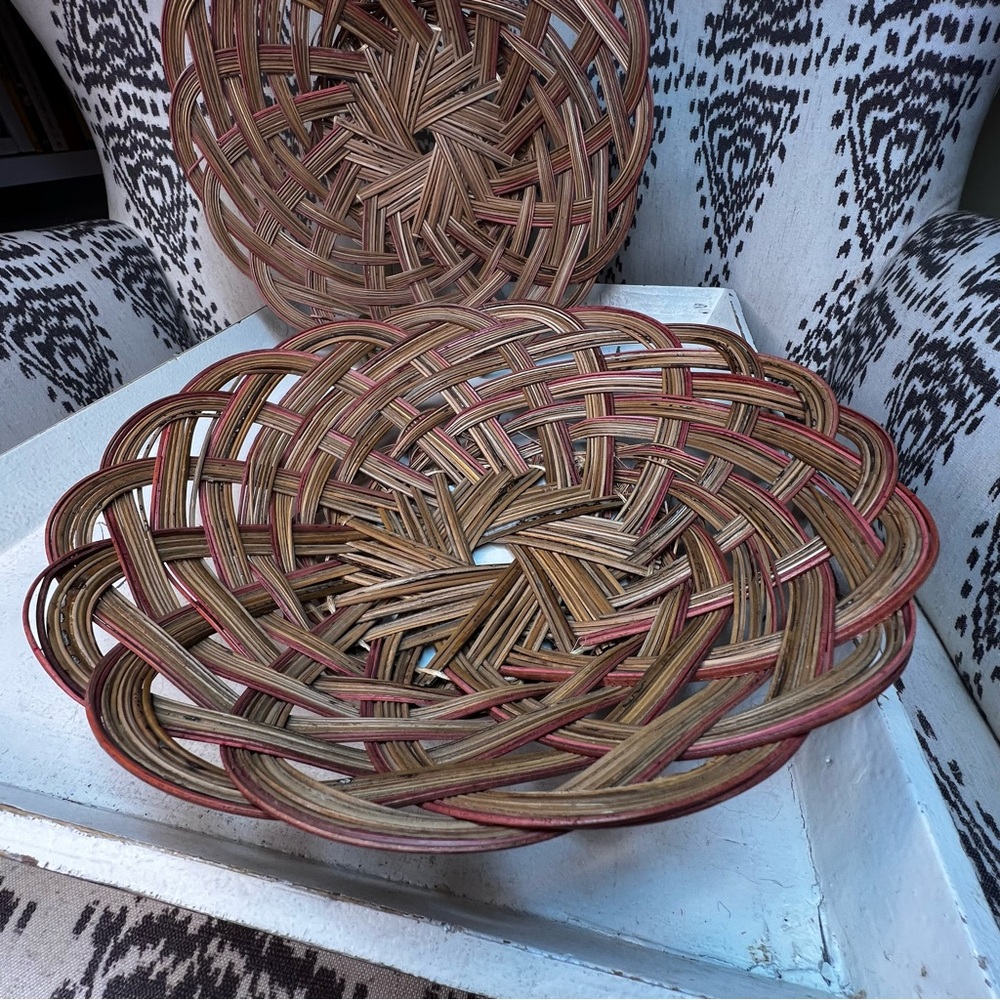 Pair of Vintage Wicker Baskets - Picture 16 of 16